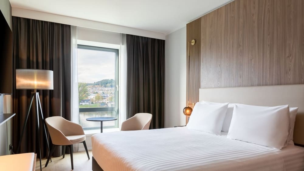 AC Hotel Inverness 22/60