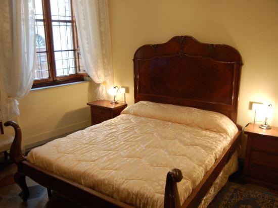 CLASSIC, DOUBLE BED, PRIVATE BATHROOM
