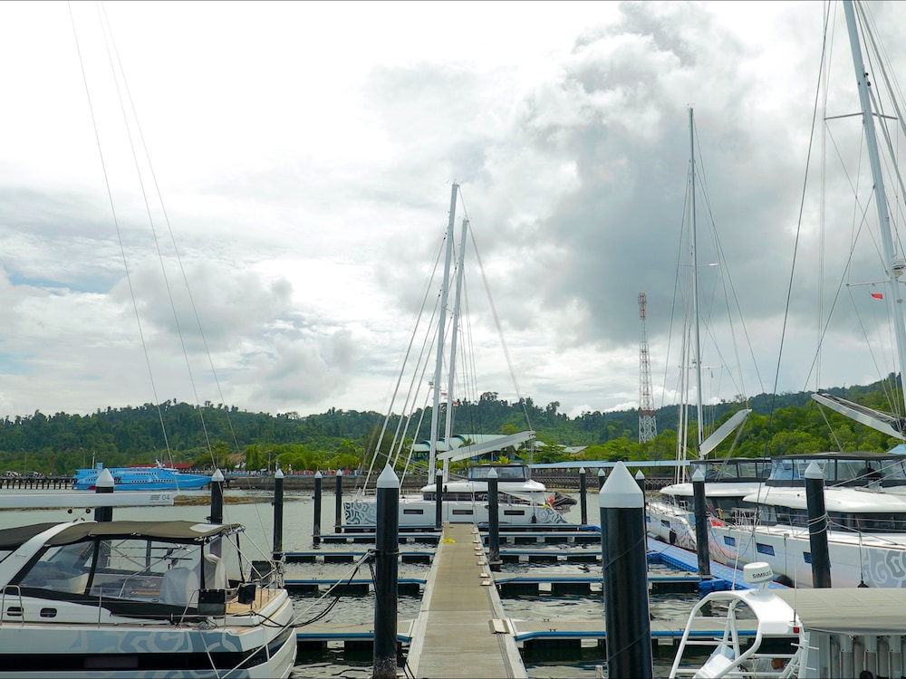 Meridian Adventure Marina Club and Resort 41/50