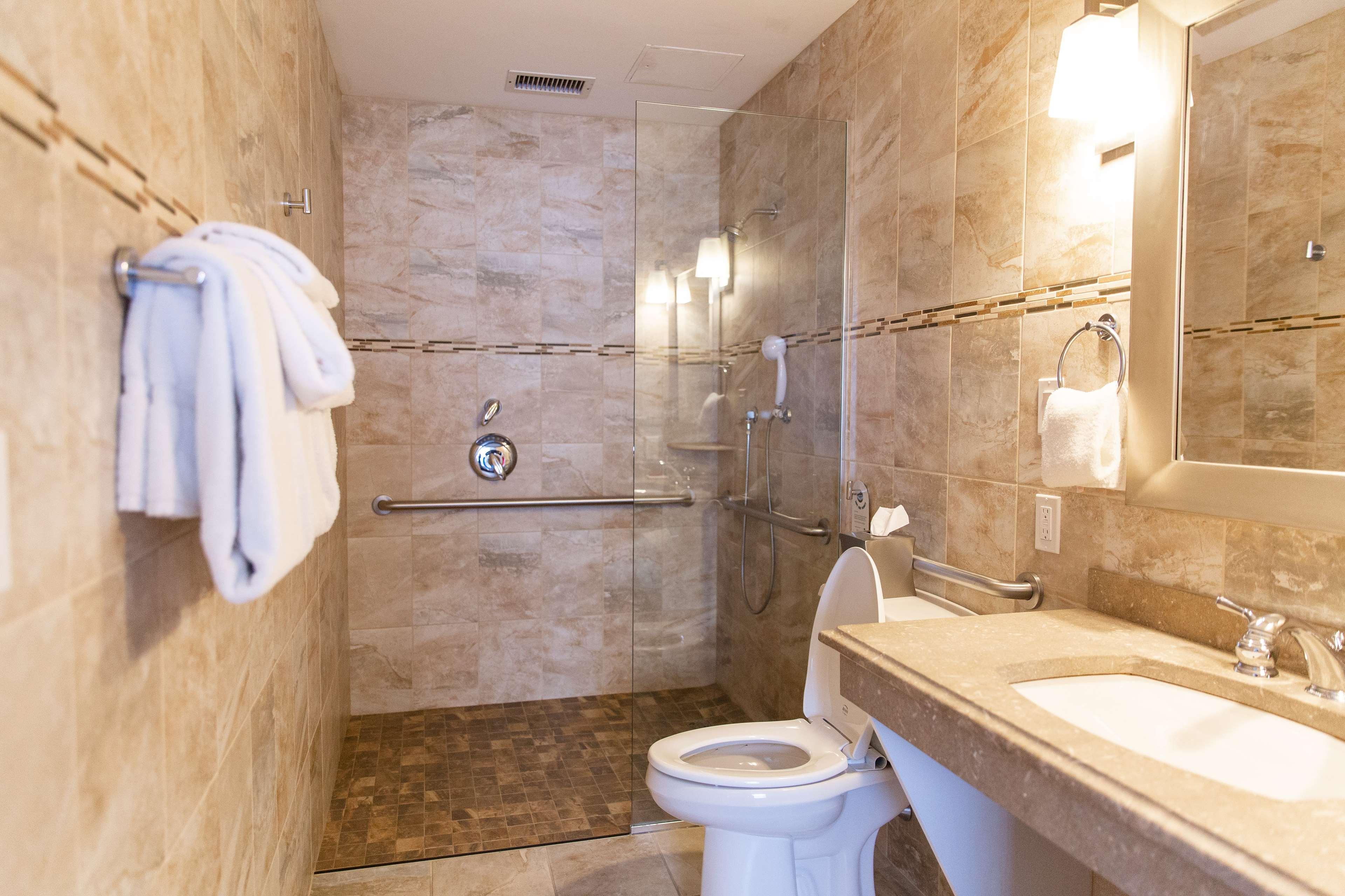 Room, Double Bed, Accessible