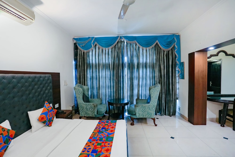 Hotel Lloyd Residency 21/32