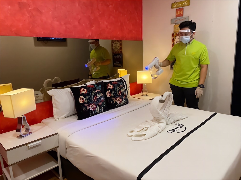 Smile Hotel Selayang Point 19/36