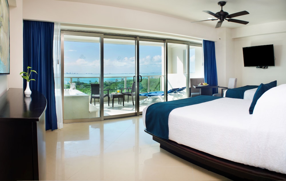 Seadust Cancun Family Resort Ex Great Parnassus Resort And Spa All Incl 25/63