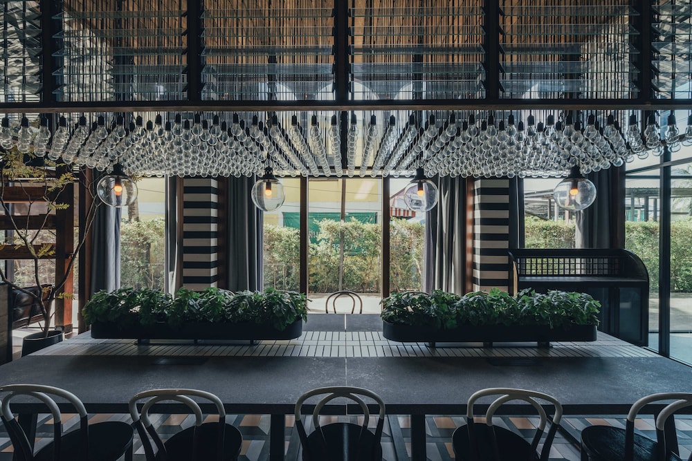 Sugar Marina Hotel AVIATOR Phuket Airport 31/60