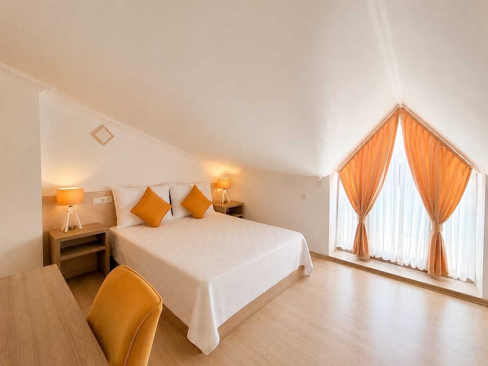 Economy, Double Bed, Mountain View, Attic، Aria Doria Otel 3/9