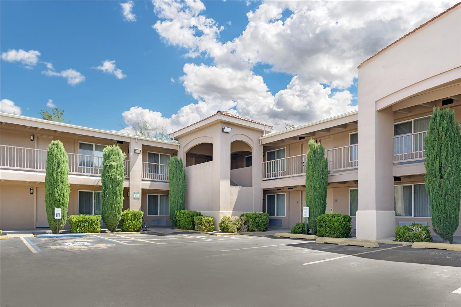 Best Western El Rancho Palacio 1/14