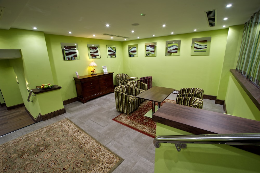 Frensham Pond Country House Hotel Spa 37/54