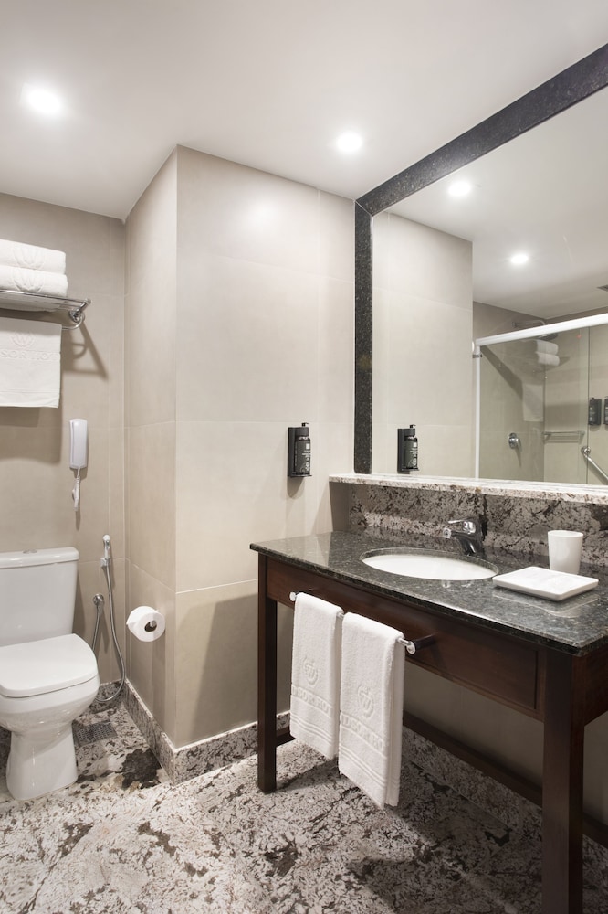 Windsor Tower Hotel 22/22