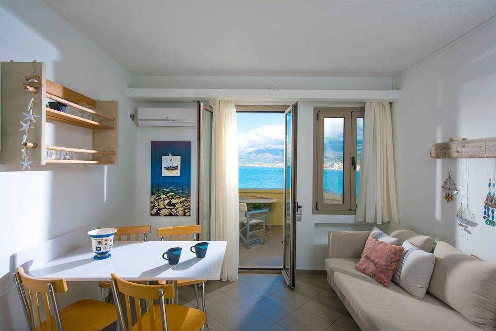 Skajado Cottages &amp; Apartments 21/76