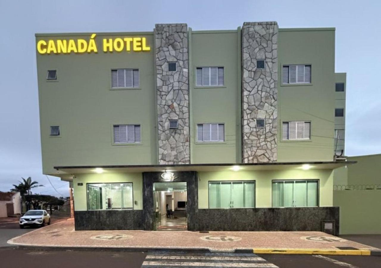 CANADA HOTEL 2/54