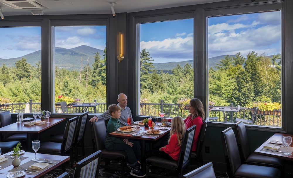 The White Mountain Hotel And Resort 27/49