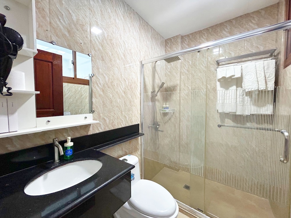 Doublegem Beach Resort 78/79