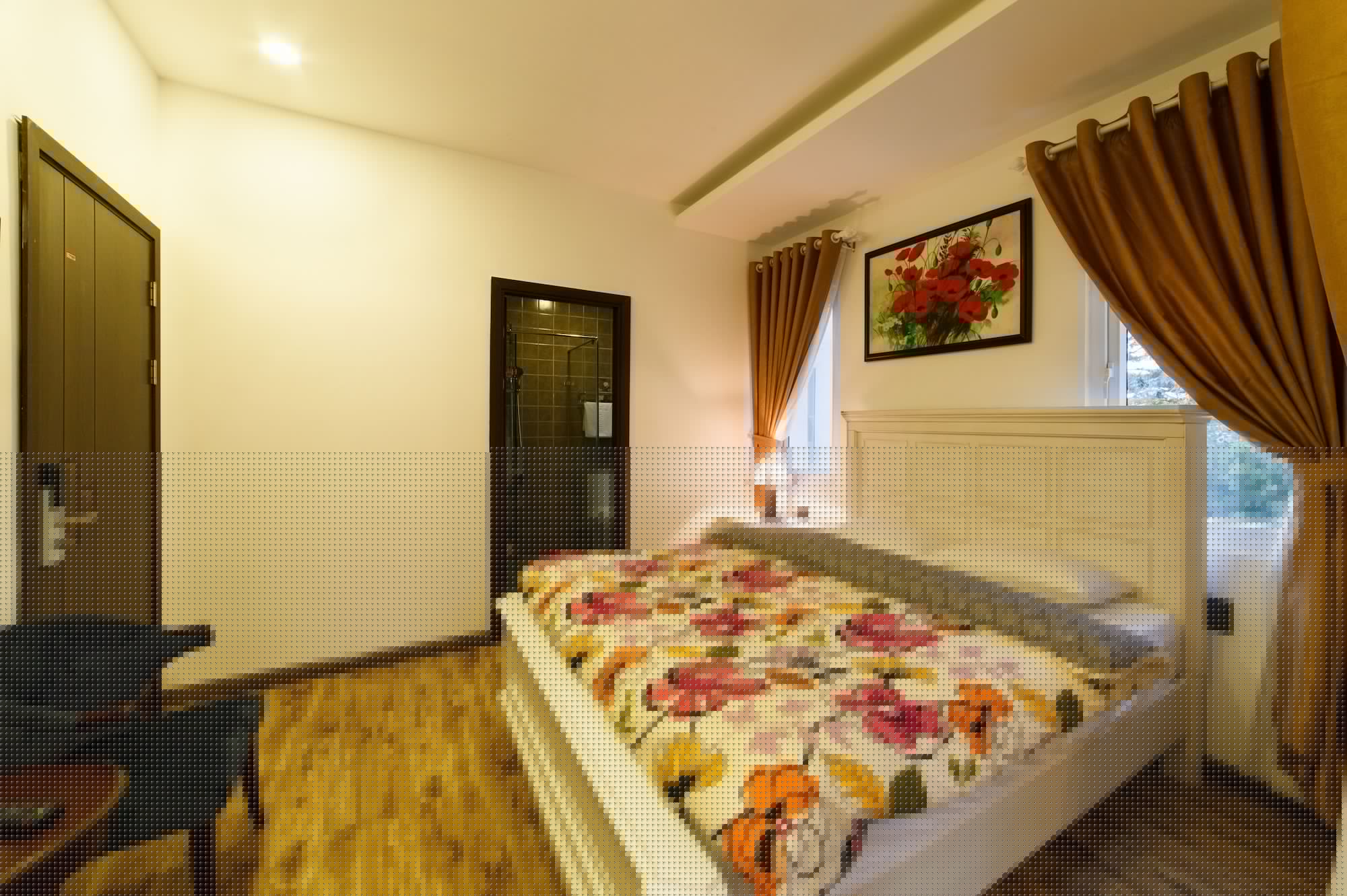 3 BEDROOMS, APARTMENT, KITCHENETTE