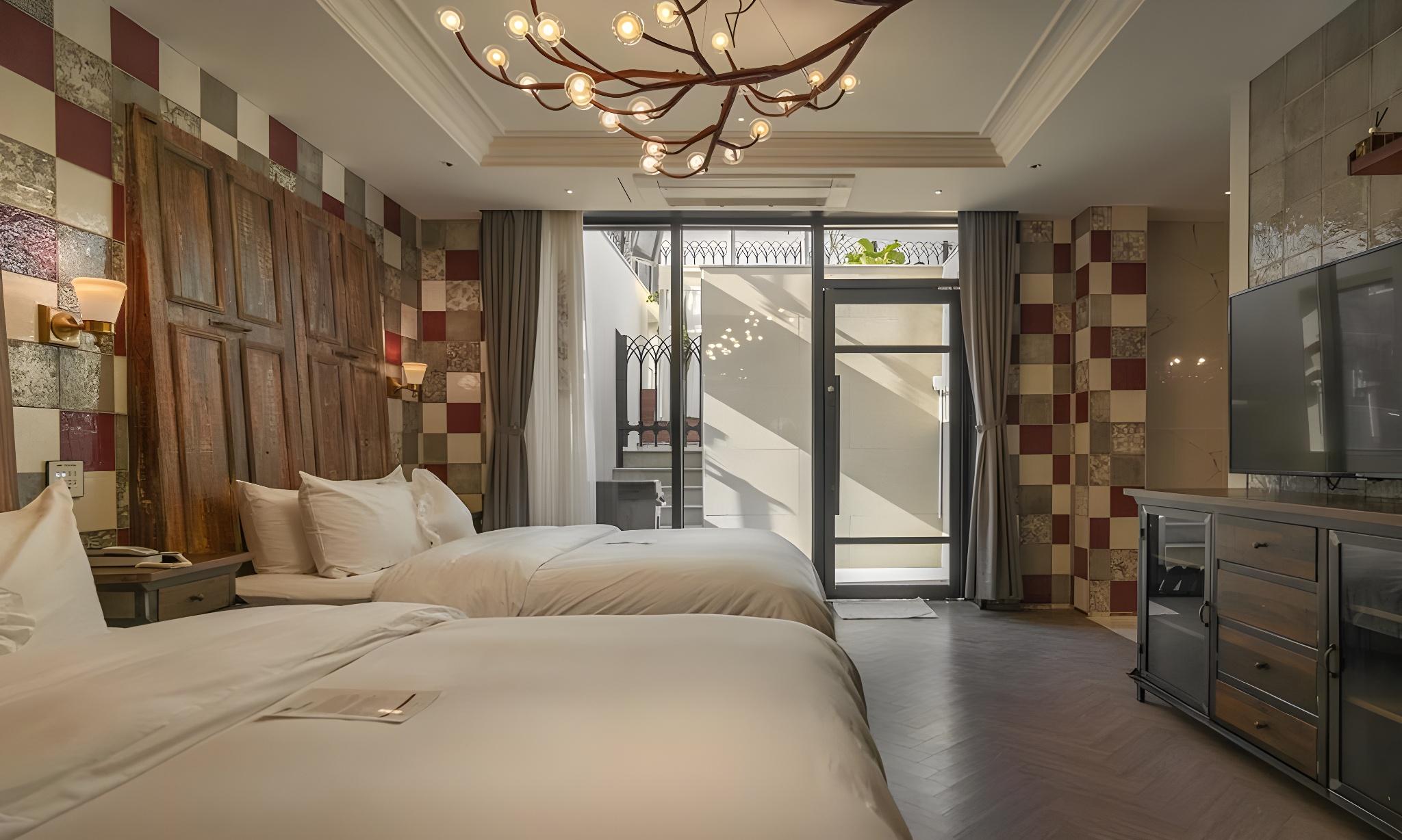 Royal, Signature, Cabana, Suite