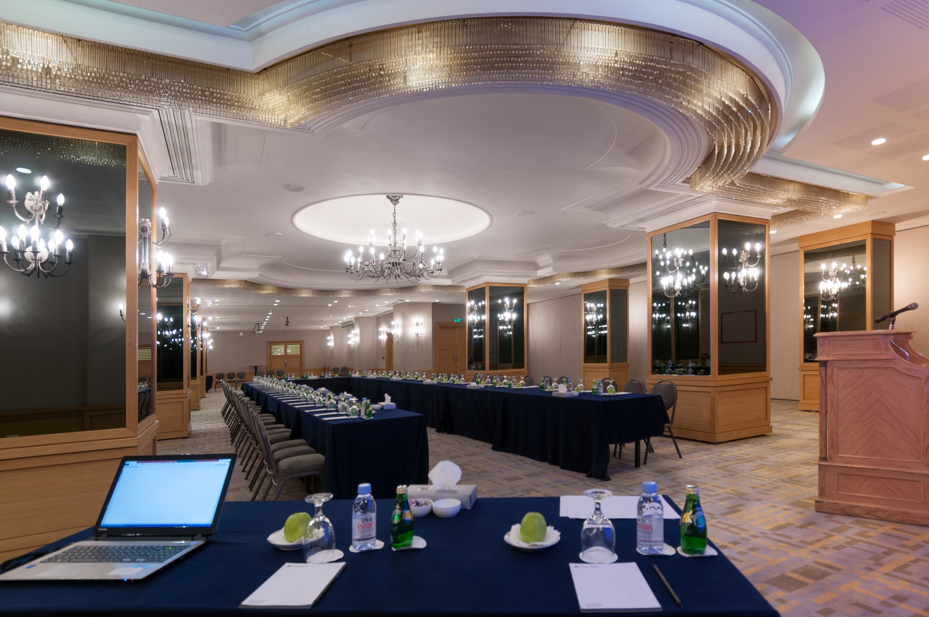 Le Commodore Hotel, Beirut 19/22