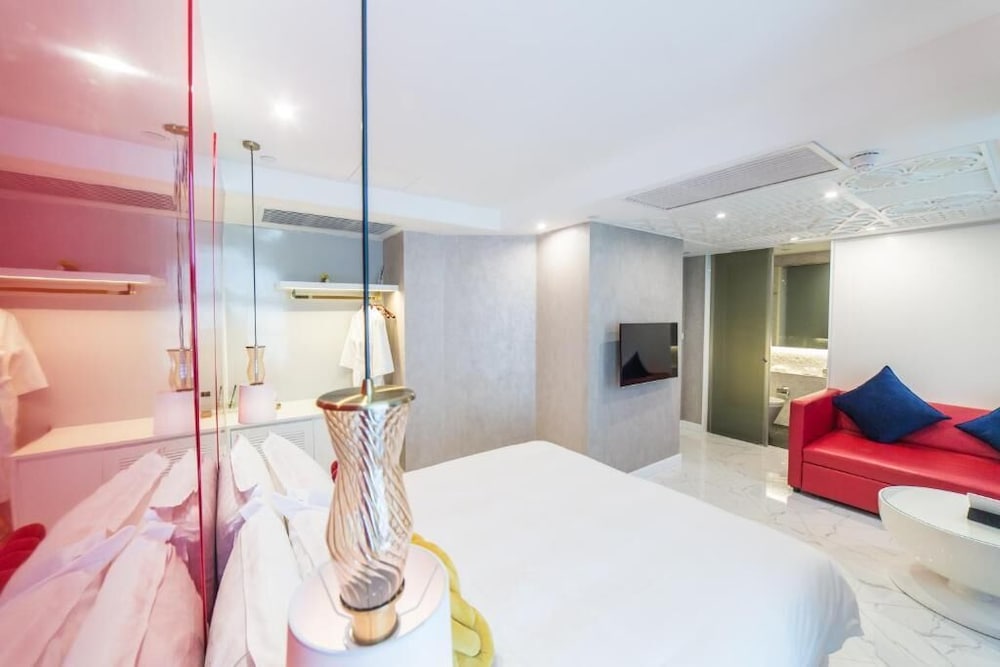 Tung Nam Lou Art Hotel 34/50