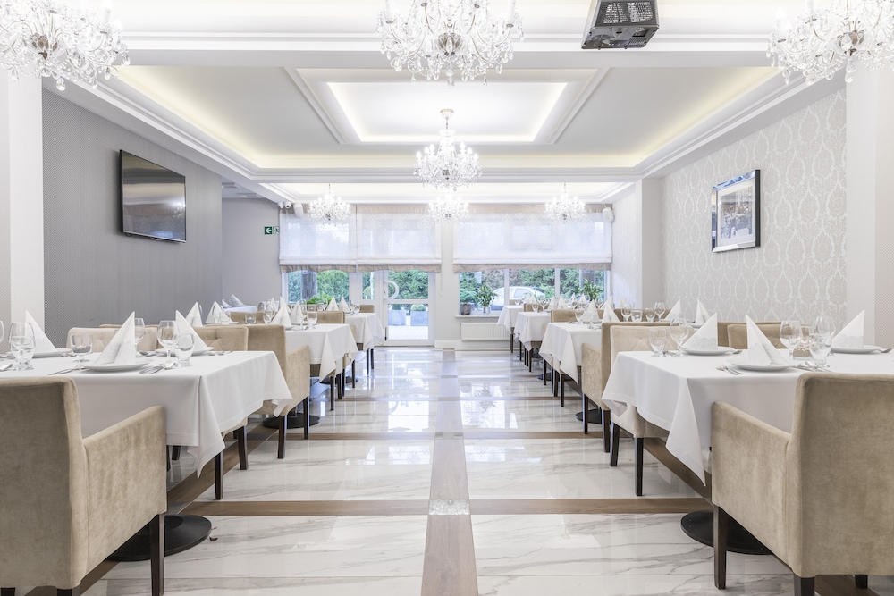 Bursztyn Medical Spa & Wellness 65/74
