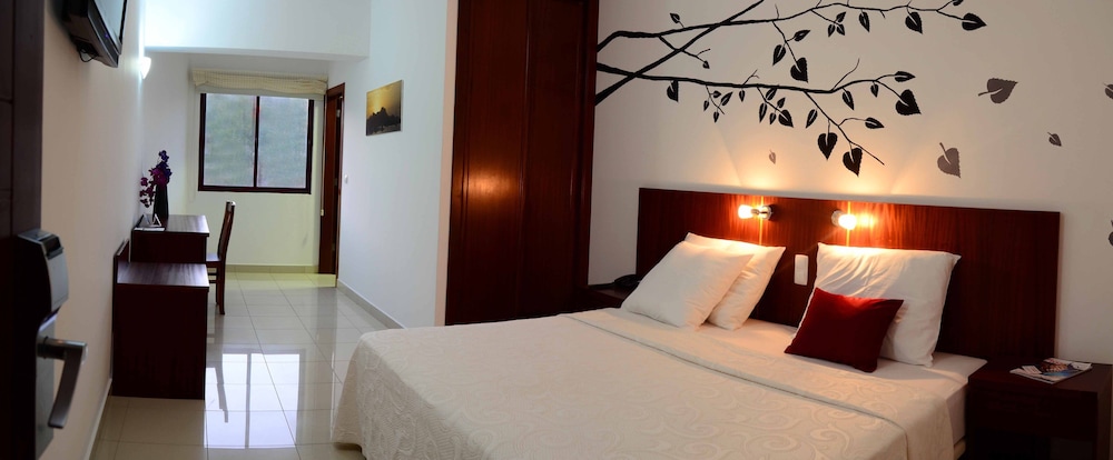 Hotel LIVVO Don Paco 19/63