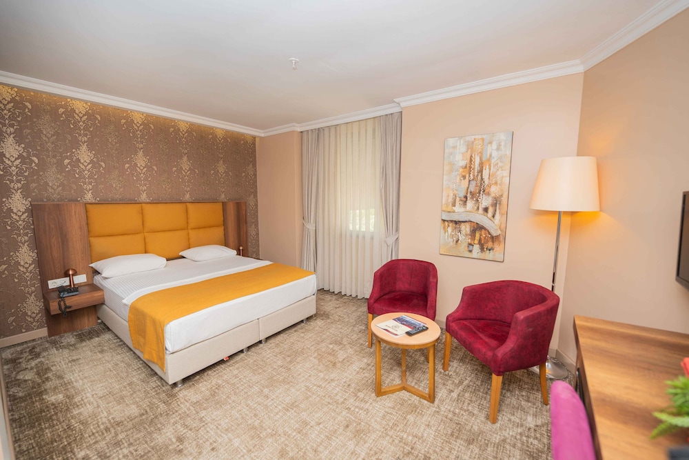 Comfort Hotel Haramidere 18/50
