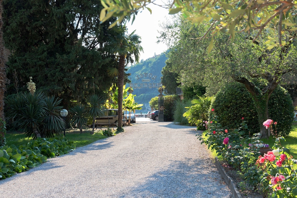 Hotel Maderno 33/46