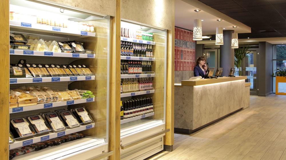 Ibis budget Manchester Salford Quays 8/53