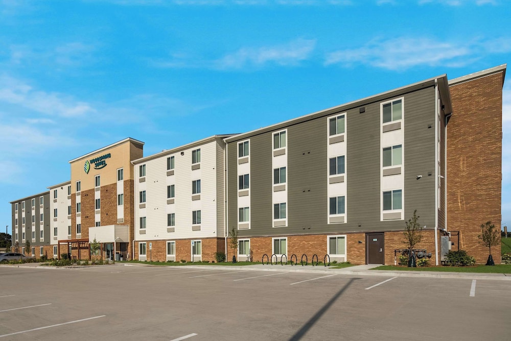 Woodspring Suites Milwaukee - Menomonee Falls 20/27