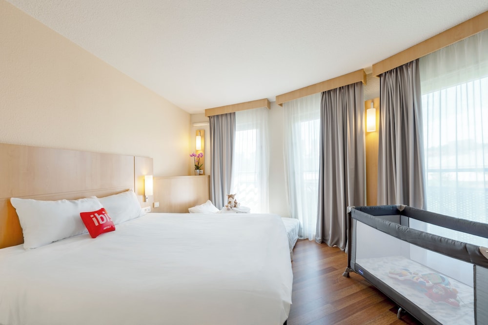 Ibis Nancy Centre Gare Et Congres 30/76