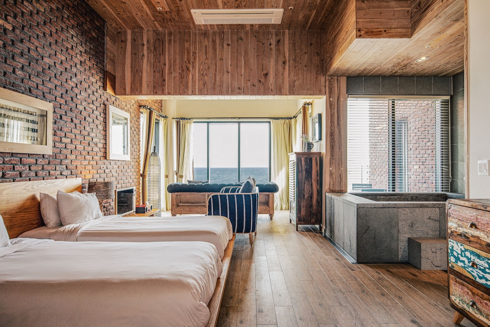 Zen Hideawayatjeju 18/58