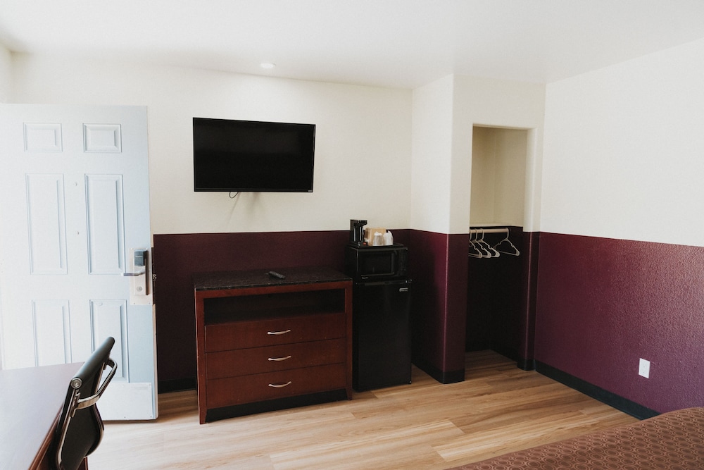 Paso Robles Wine Country Inn 10/39