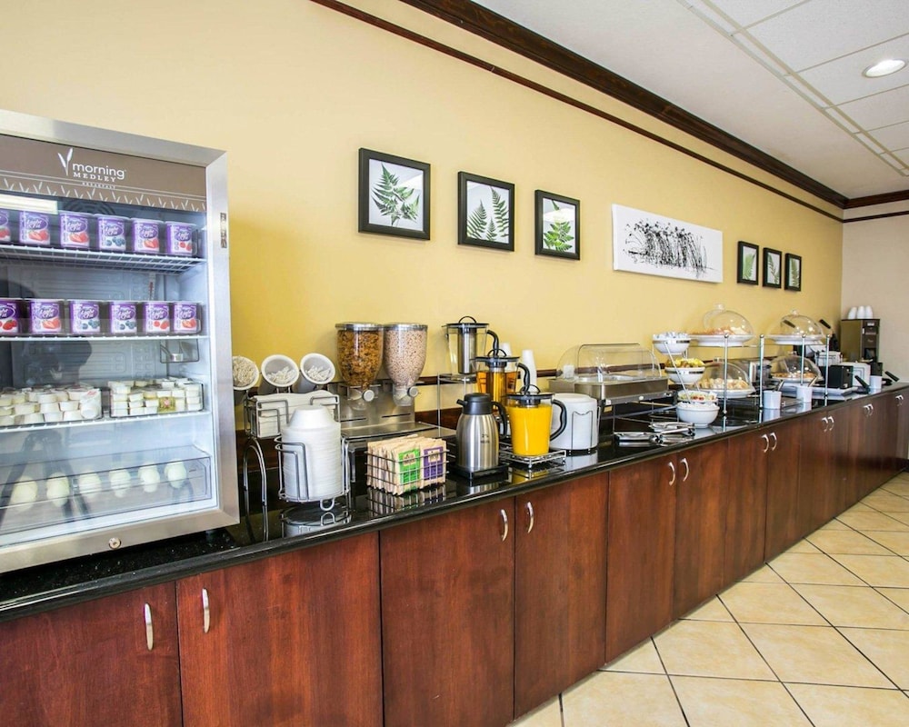 Sleep Inn & Suites New Braunfels TX 37/47