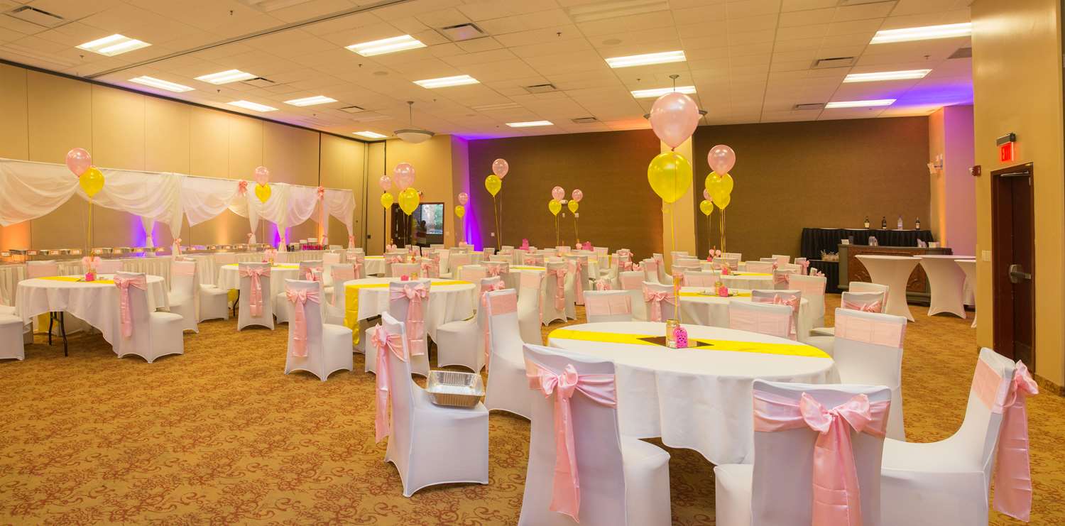 Parke Regency Hotel & Conf Ctr 29/32