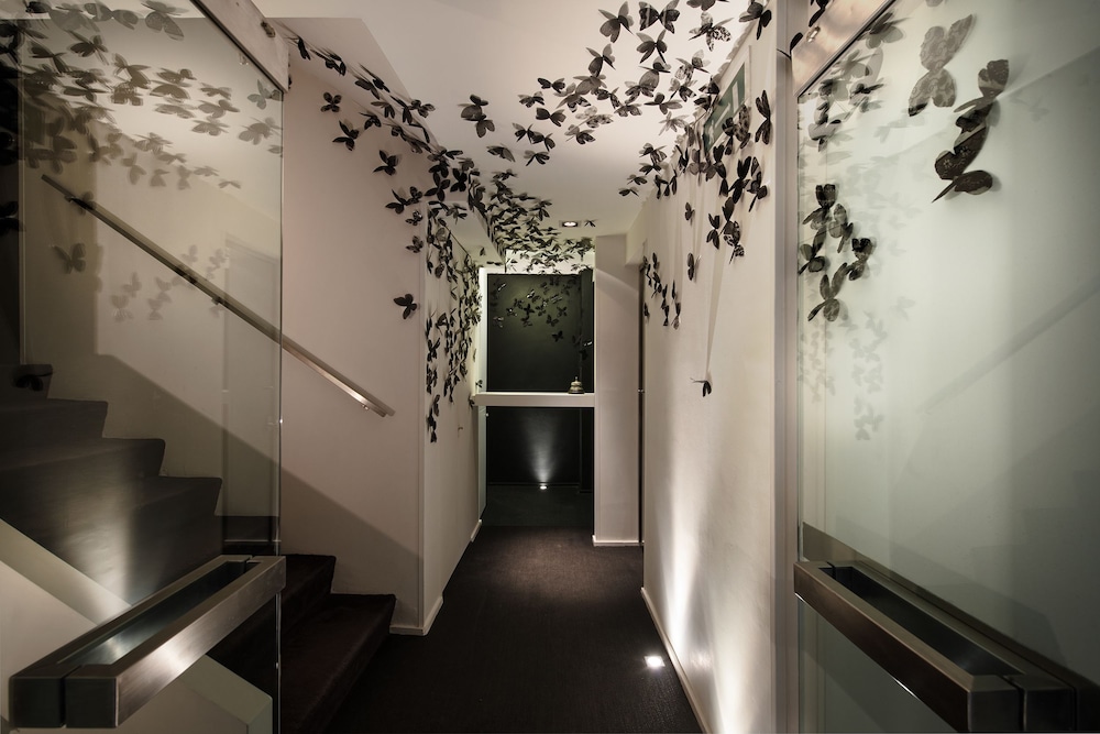 Charming House DD724 2/44