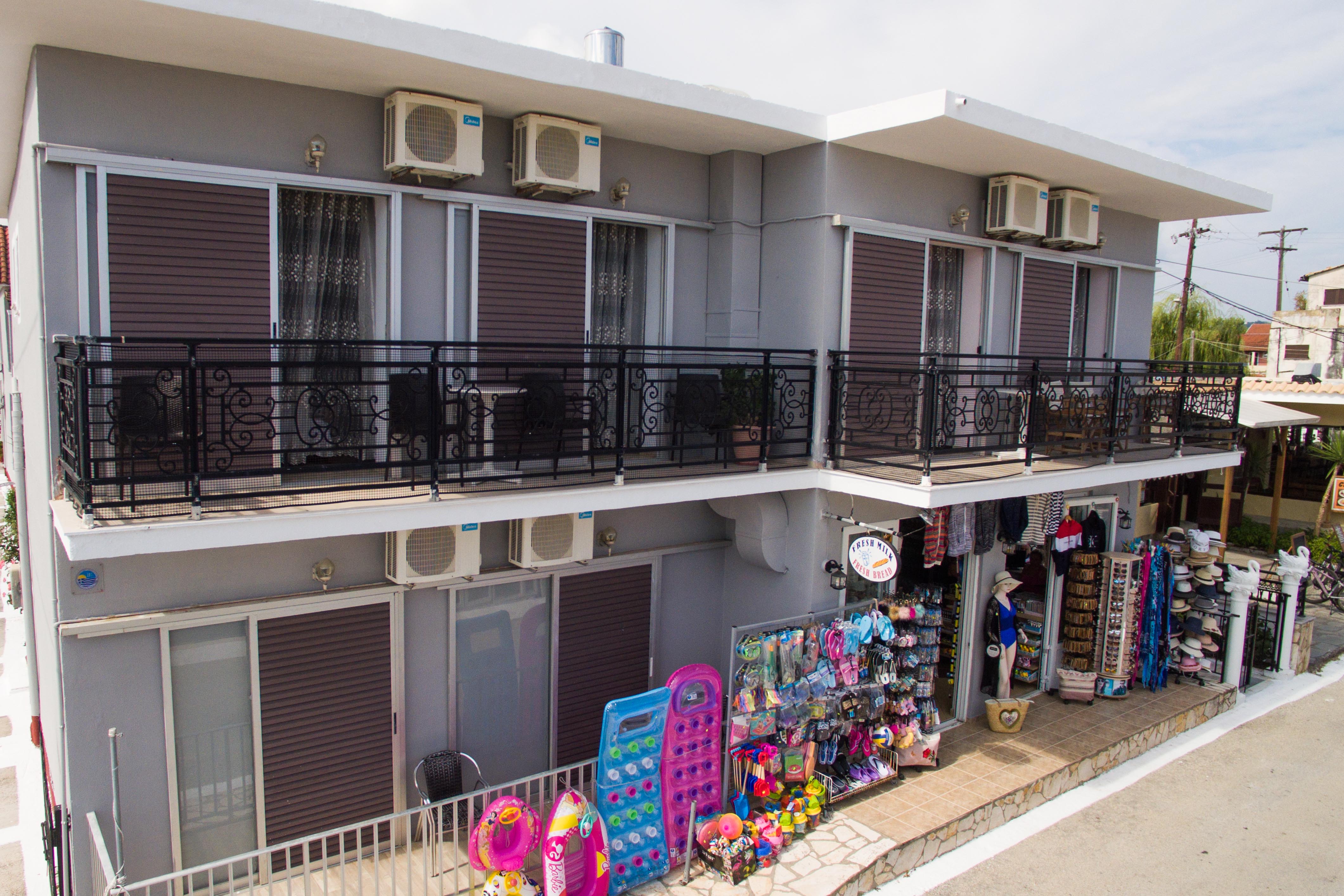 Makis Studios And Apartments 2/28