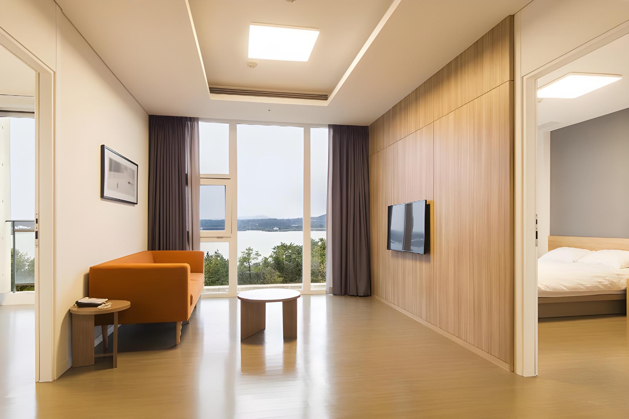 Royal, Single Bed, 34 Pyeong