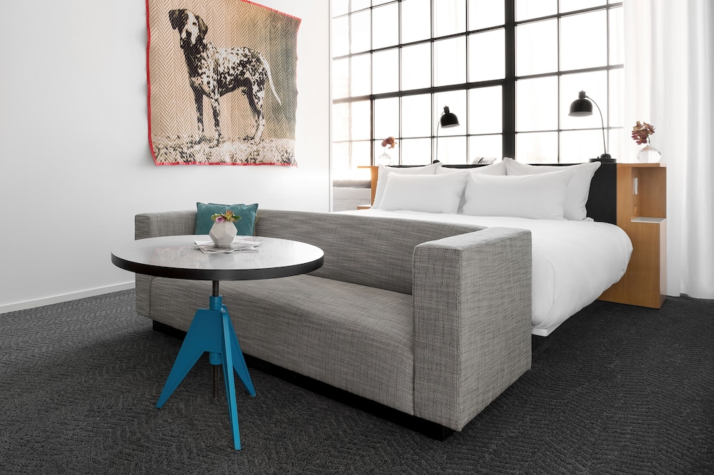Fordson Hotel Unbound Collection by Hyatt 43/65