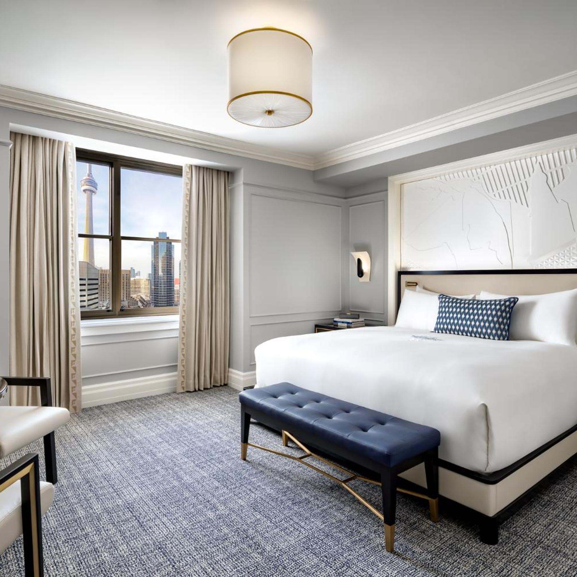 Fairmont Gold, King Bed