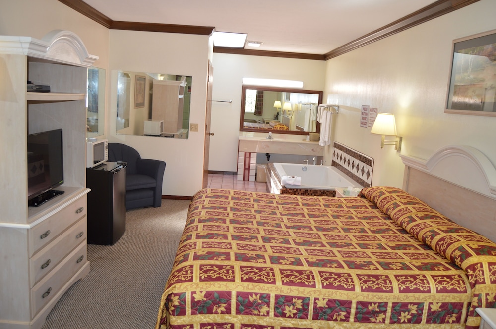 Economy Inn - Akron 37/57