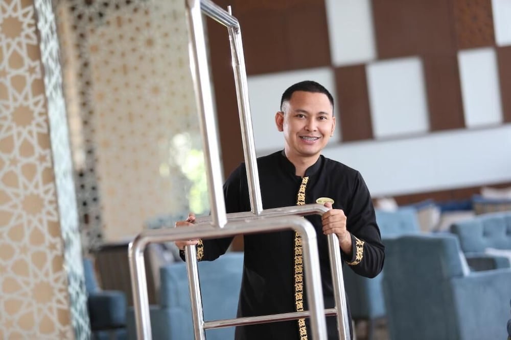 Hotel Santika Gresik 8/55