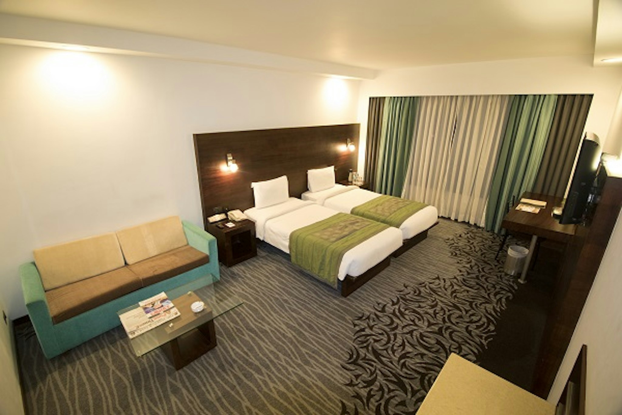 The Orchid Hotel 14/85