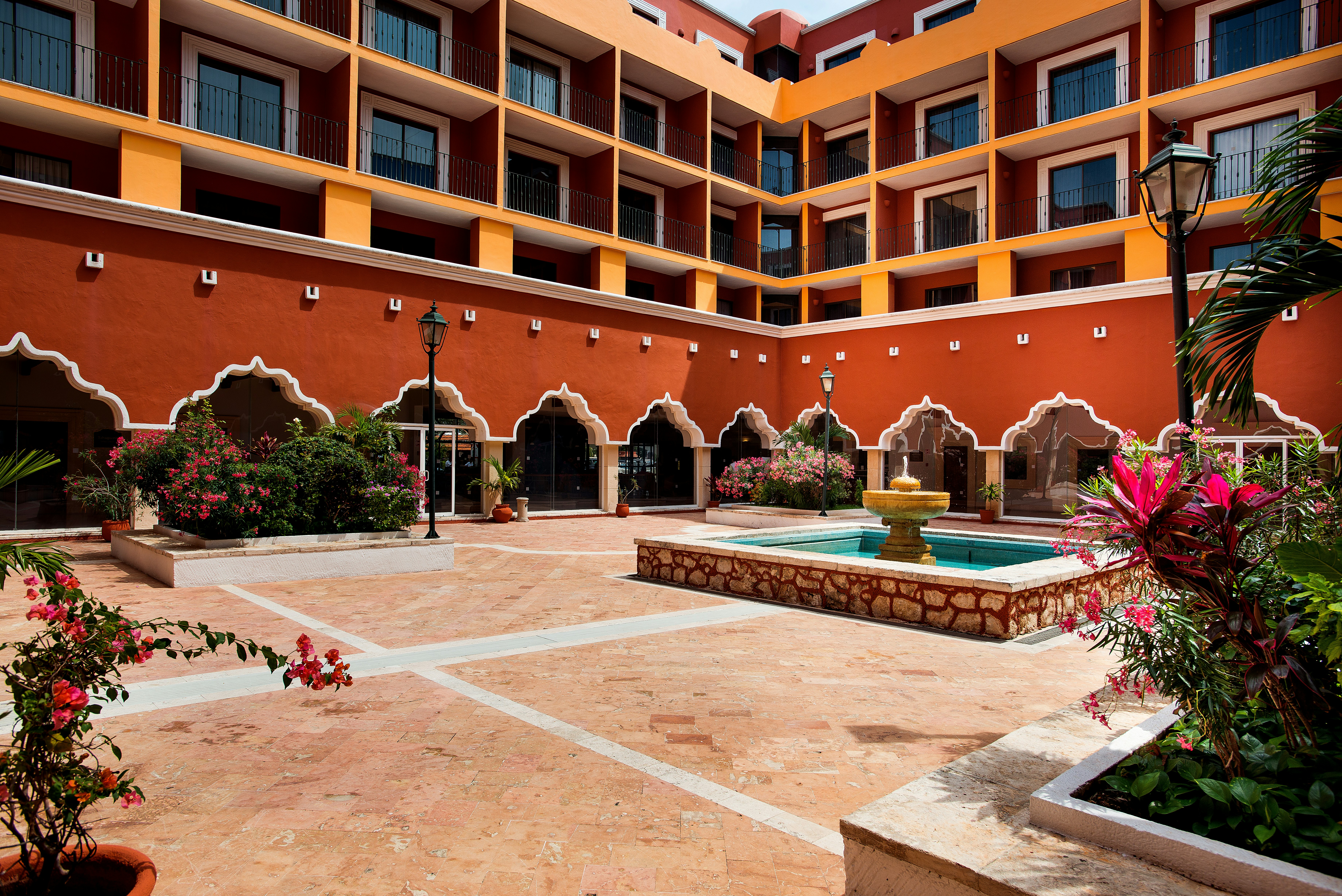 Holiday Inn Merida 71/74