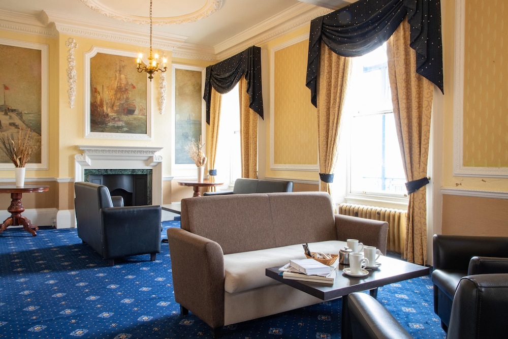 Royal Hotel Whitby 34/61