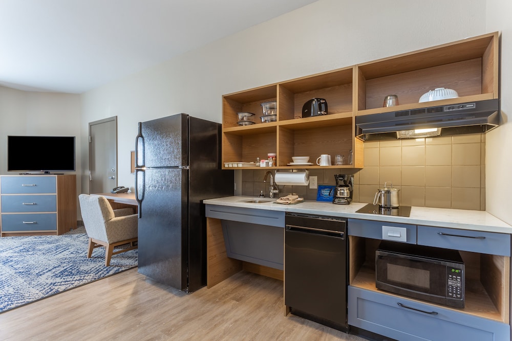 Candlewood Suites O Fallon 18/23