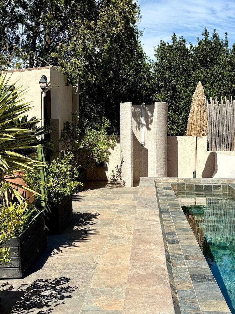 Le Mas Provencal 41/50