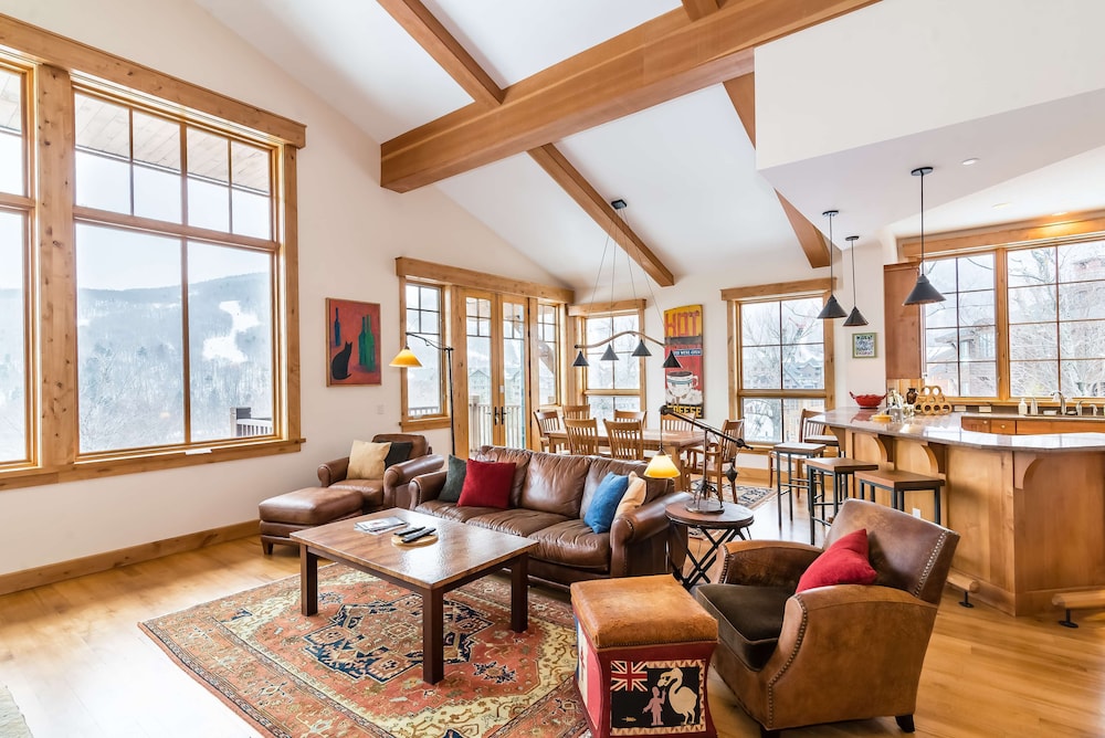 The Lodge At Spruce Peak 71/83