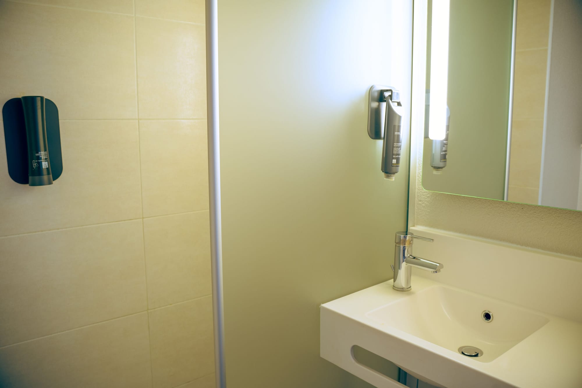 Standard, Queen Bed, B&B Hotel Metz Est Technopole Pole Sante 4/5
