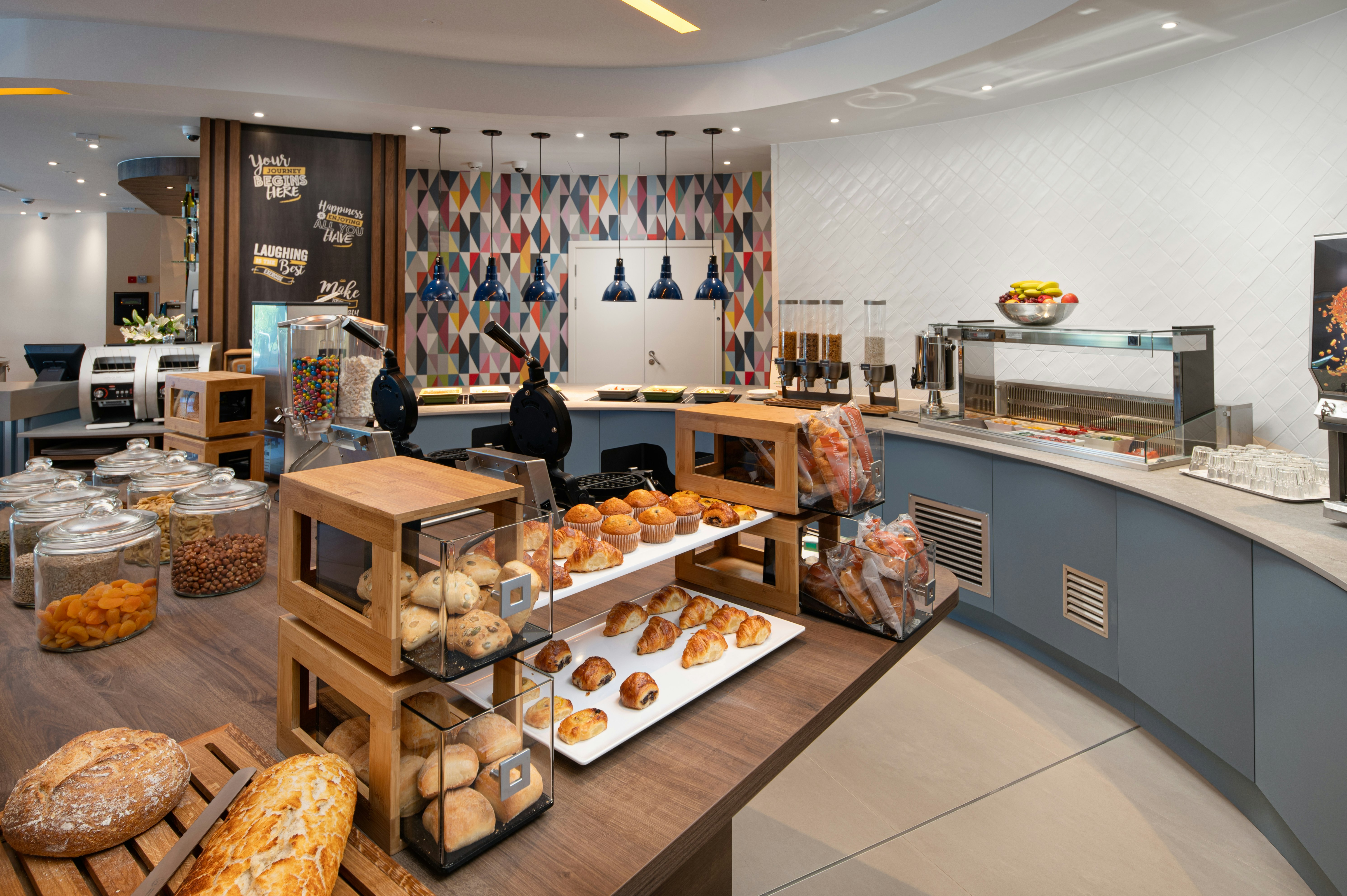 Hampton by Hilton High Wycombe 9/22