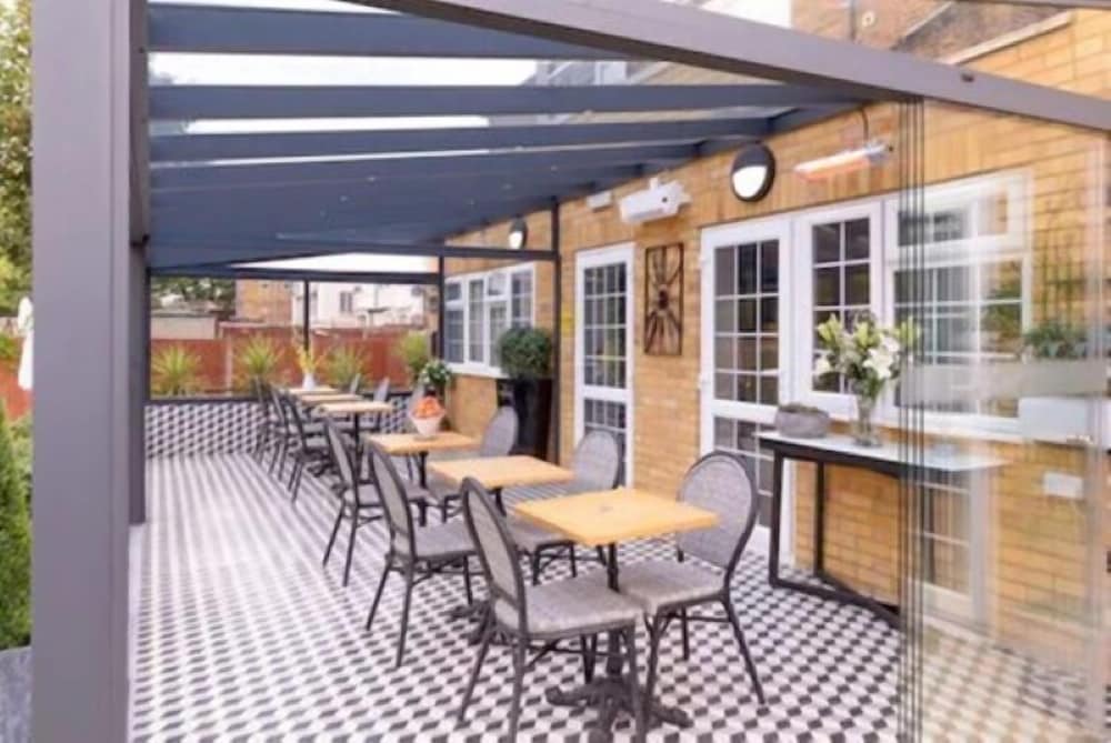 Imperial Guest House 32/46