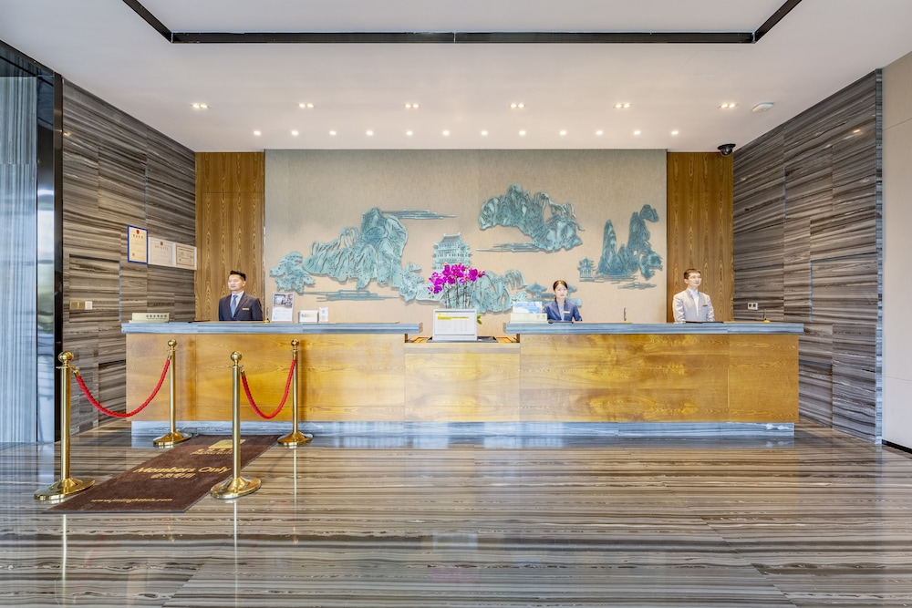 Jinling Grand Hotel Nanchang 8/56