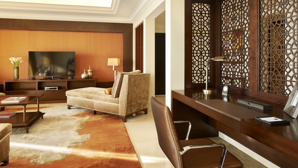 Fairmont The Palm Hotel 27/66