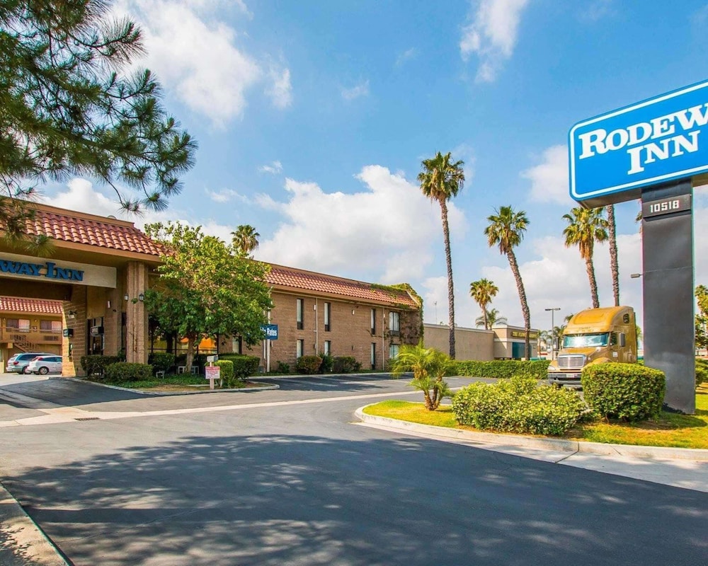 Palm Inn Riverside 3/29